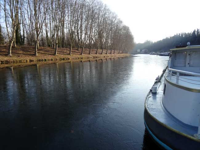 Canal de Garonne gelé