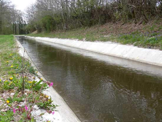 Rigole d'alimentation du canal du Nivernais (Rigole d'Yonne)