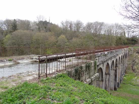 Rigole d'alimentation du canal du Nivernais (Rigole d'Yonne)